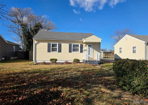 2621 Center St, Granite City, IL, 62040-3419 | Card Image