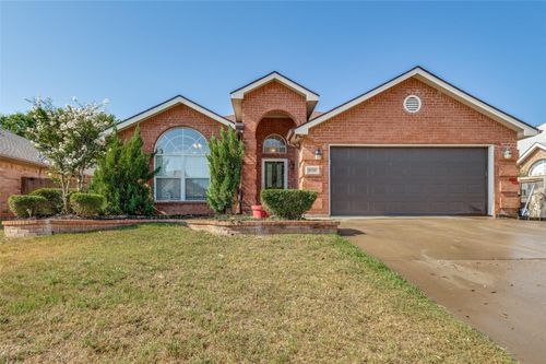 8732 Creede Trl, Fort Worth, TX, 76118-7810 | Card Image