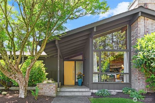 11197 Killdeer Lane Ne, Bainbridge Island, WA, 98110 | Card Image