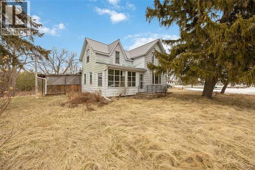 4421 Marthaville Rd, Petrolia, ON, N0N1R0 | Card Image