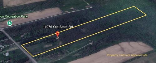 11976 Old State Rd, Chardon, OH, 44024-9513 | Card Image