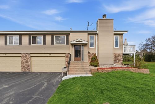 5189 Beachside Dr, Minnetonka, MN, 55343-9410 | Card Image