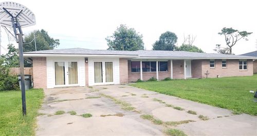 4511 Young Ln, Lake Charles, LA, 70605-5441 | Card Image