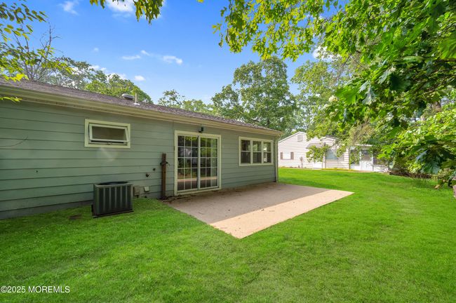 B - 5 Oregon Dr, Home with 2 bedrooms, 1 bathrooms and null parking in Whiting NJ | Image 7