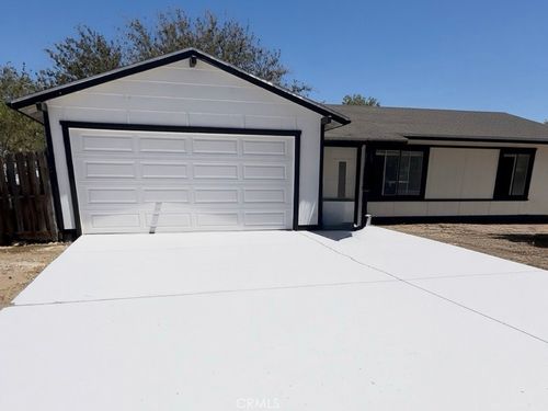 40754 179th St E, Lancaster, CA, 93535-7520 | Card Image