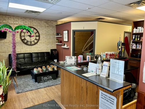 {{alt}} | Card Image