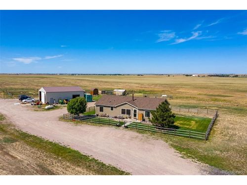59520 E 64th Ave, Strasburg, CO, 80136-8405 | Card Image