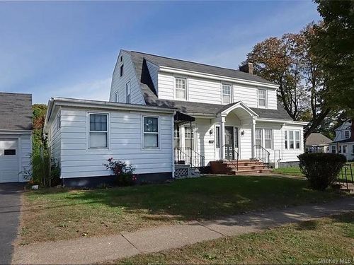 601 Wadsworth St, Syracuse, NY, 13208-3001 | Card Image
