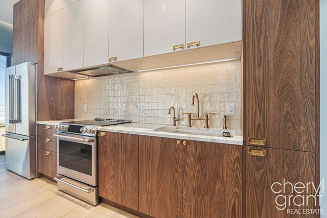 Kitchen | Image 25
