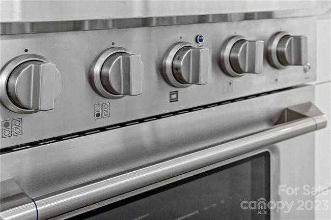 High quality Chef's gas stove | Image 16