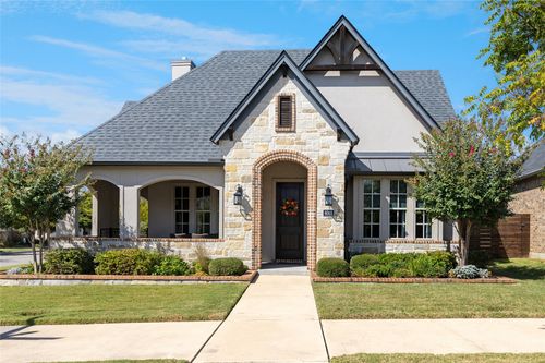 6001 Kessler Dr, North Richland Hills, TX, 76180-2014 | Card Image