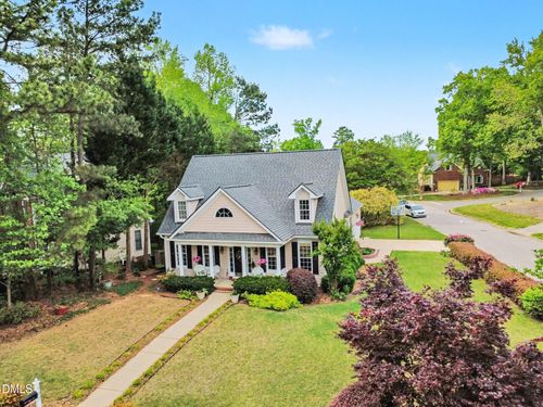 100 Ferncroft Ct, Cary, NC, 27519-6186 | Card Image