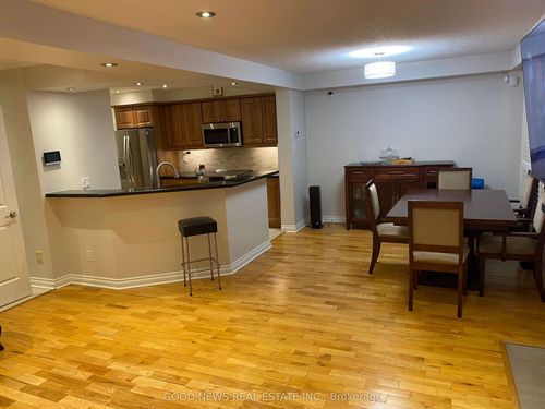 31-1725 The Chase, Mississauga, ON, L5M4N3 | Card Image