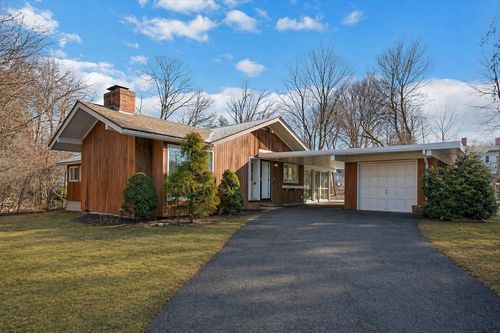 34-34 Karlton Cir, Andover, MA, 01810-4112 | Card Image