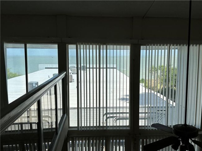 APT-8 - 3402 Ocean Dr, Condo with 2 bedrooms, 3 bathrooms and null parking in Corpus Christi TX | Image 5