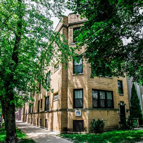 3-3700 N Bosworth Ave, Chicago, IL, 60613-7082 | Card Image
