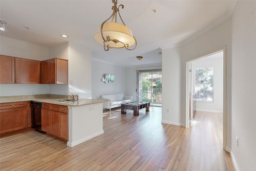 apt-252-330 Las Colinas Blvd E, Irving, TX, 75039-5549 | Card Image