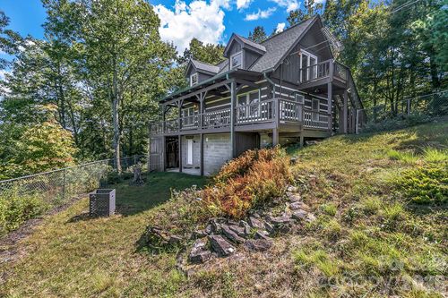 169 Laurel Creek Dr, Hendersonville, NC, 28792-7136 | Card Image