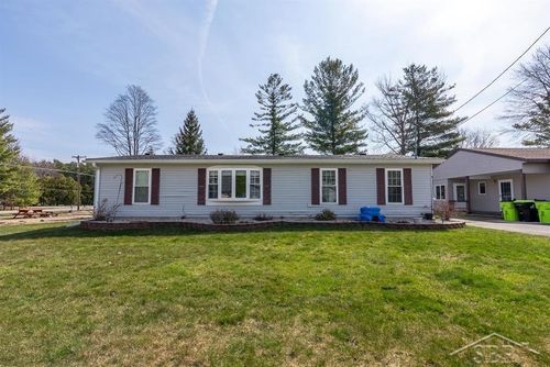 5261 Deer Ct, Beaverton, MI, 48612-8127 | Card Image