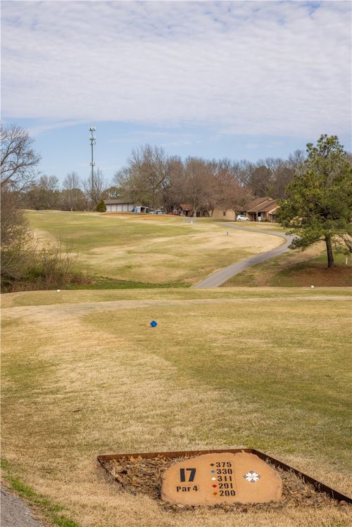 29 Eleanor Ln, Bella Vista, AR, 72714-3232 | Card Image