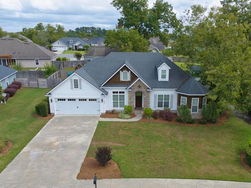 4562 Amelia Cir, Hahira, GA, 31632-2640 | Card Image