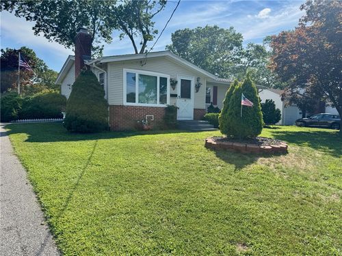 52 Kalmer Rd, Warwick, RI, 02886-1737 | Card Image