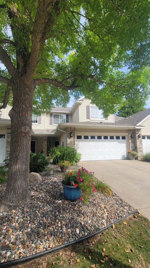 1817 Sunset Dr, Northfield, MN, 55057-3246 | Card Image