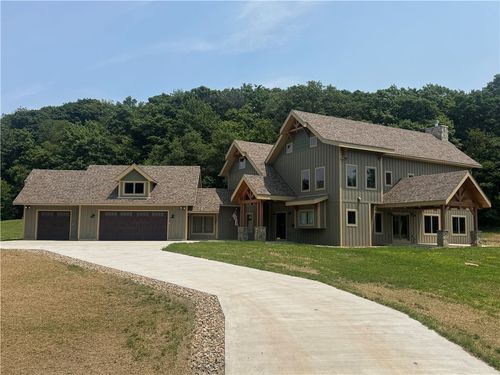 223 Deer Fern Dr, Somerset, PA, 15501-8406 | Card Image