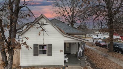 300 Brown Ave, Osawatomie, KS, 66064-1318 | Card Image