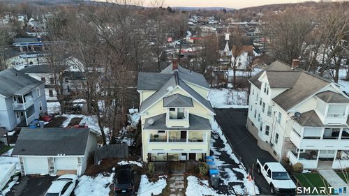 17 Grove St, Bristol, CT, 06010-4316 | Card Image