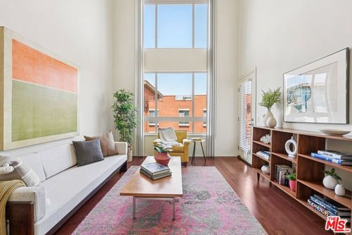 440-100 S Alameda St, Los Angeles, CA, 90013-1707 | Card Image