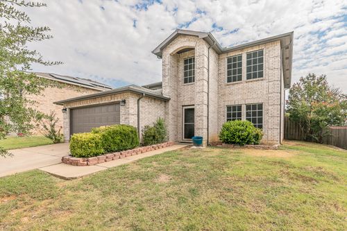 8405 Shining Waters Ln, Arlington, TX, 76002-3068 | Card Image