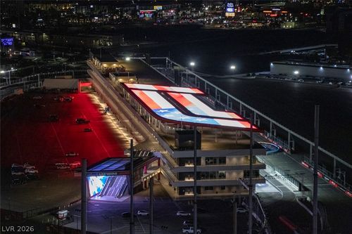 2720-135 E Harmon Ave, Las Vegas, NV, 89109-4503 | Card Image