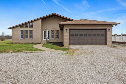 36220 Neff Rd, Grafton, OH, 44044-9664 | Card Image