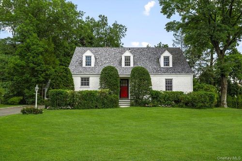 3 Genesee Trl, Harrison, NY, 10528-1801 | Card Image