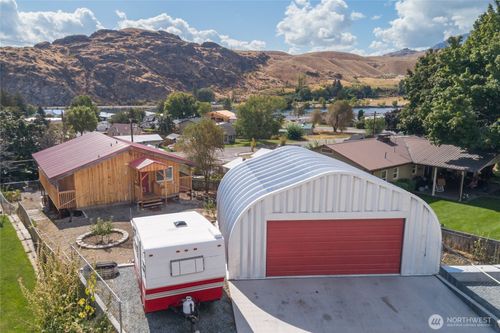 505 Beach St, Pateros, WA, 98846-7004 | Card Image