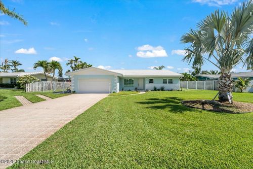 161 Bahama Blvd, Cocoa Beach, FL, 32931-3206 | Card Image