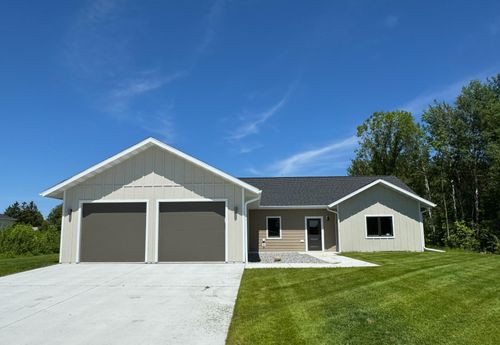 605 Lincoln St Se, Warroad, MN, 56763-2649 | Card Image