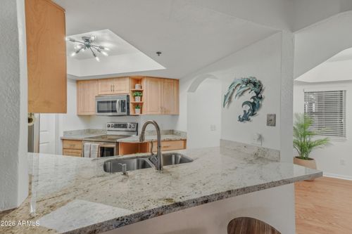 150-5104 N 32nd St, Phoenix, AZ, 85018-1473 | Card Image
