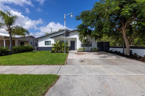 1681 Ne 39th St, Pompano Beach, FL, 33064-6645 | Card Image