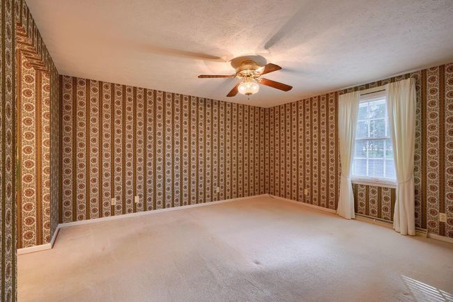 416 Crestview Dr Ne, House other with 4 bedrooms, 3 bathrooms and null parking in Lancaster OH | Image 36
