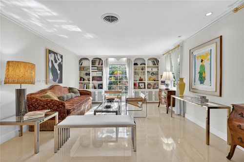 7521 Sw 165th Ter, Palmetto Bay, FL, 33157-3846 | Card Image