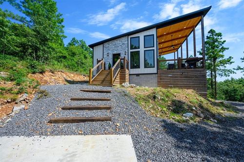 88 Virginia Pine Place, Broken Bow, OK, 74728 | Card Image