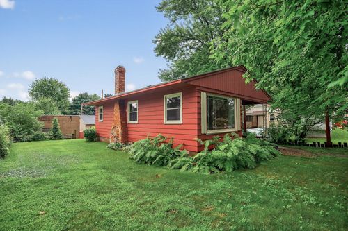 2021 13th St, Eau Claire, WI, 54703-2720 | Card Image