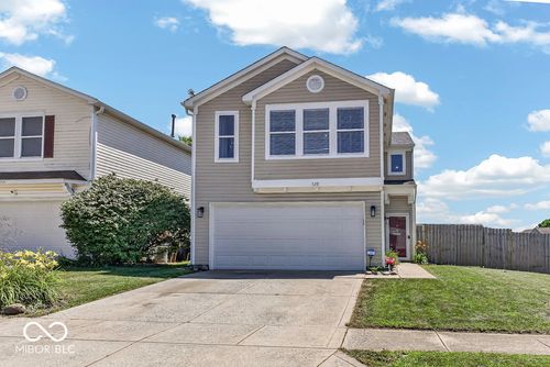 529 Overland Dr, Greenwood, IN, 46143-8125 | Card Image