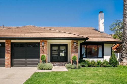 3107 Highland View Dr, Burbank, CA, 91504-1614 | Card Image