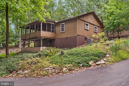 964 Valley View Rd, HARPERS FERRY, WV, 25425-4847 | Card Image