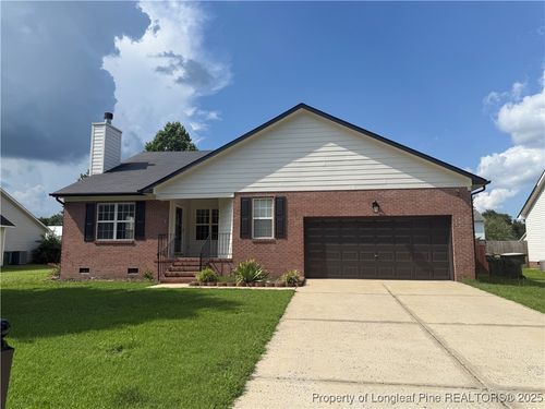 5438 Biscoe St, Hope Mills, NC, 28348-7849 | Card Image