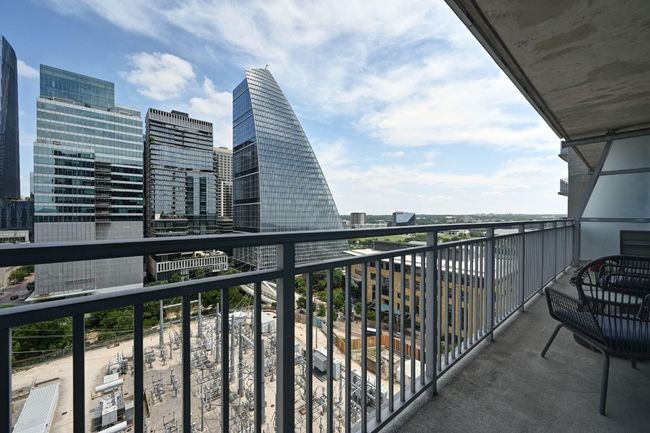 UNIT-1505 - 222 West Ave, Condo with 1 bedrooms, 1 bathrooms and 1 parking in Austin TX | Image 4