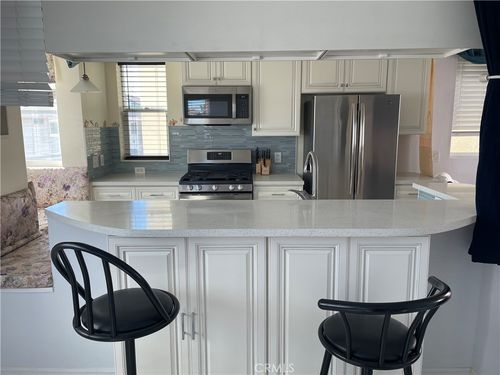 222 9th St, Huntington Beach, CA, 92648-5016 | Card Image